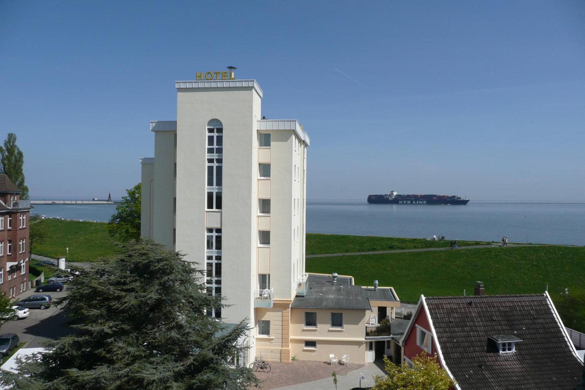 Seehotel Neue Liebe Куксхавен Екстериор снимка