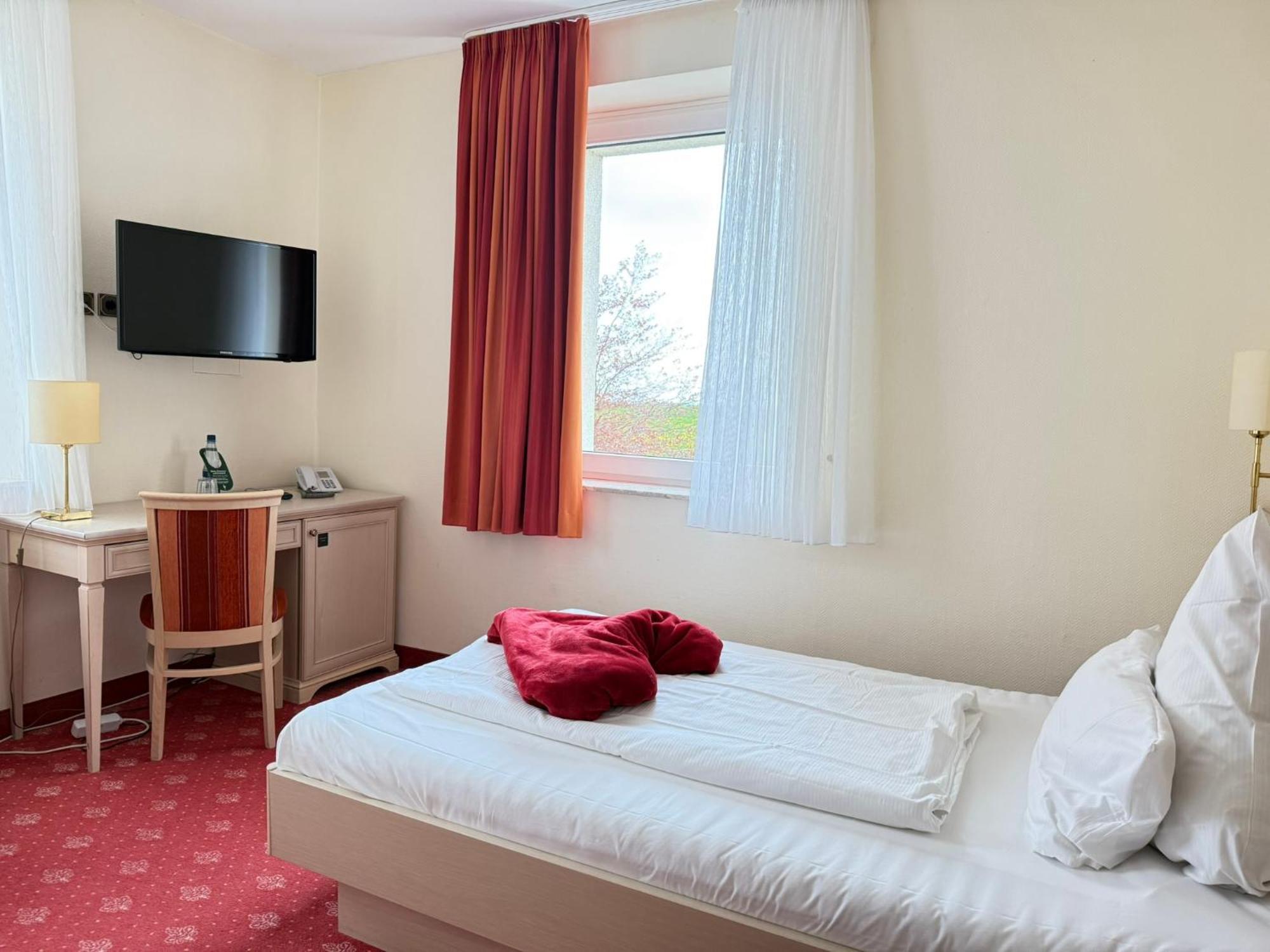 Seehotel Neue Liebe Куксхавен Екстериор снимка