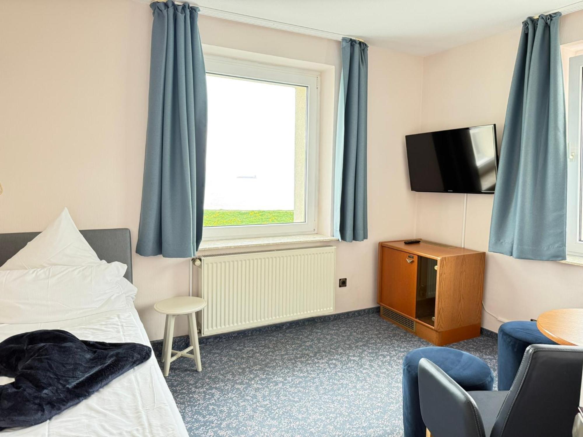 Seehotel Neue Liebe Куксхавен Екстериор снимка