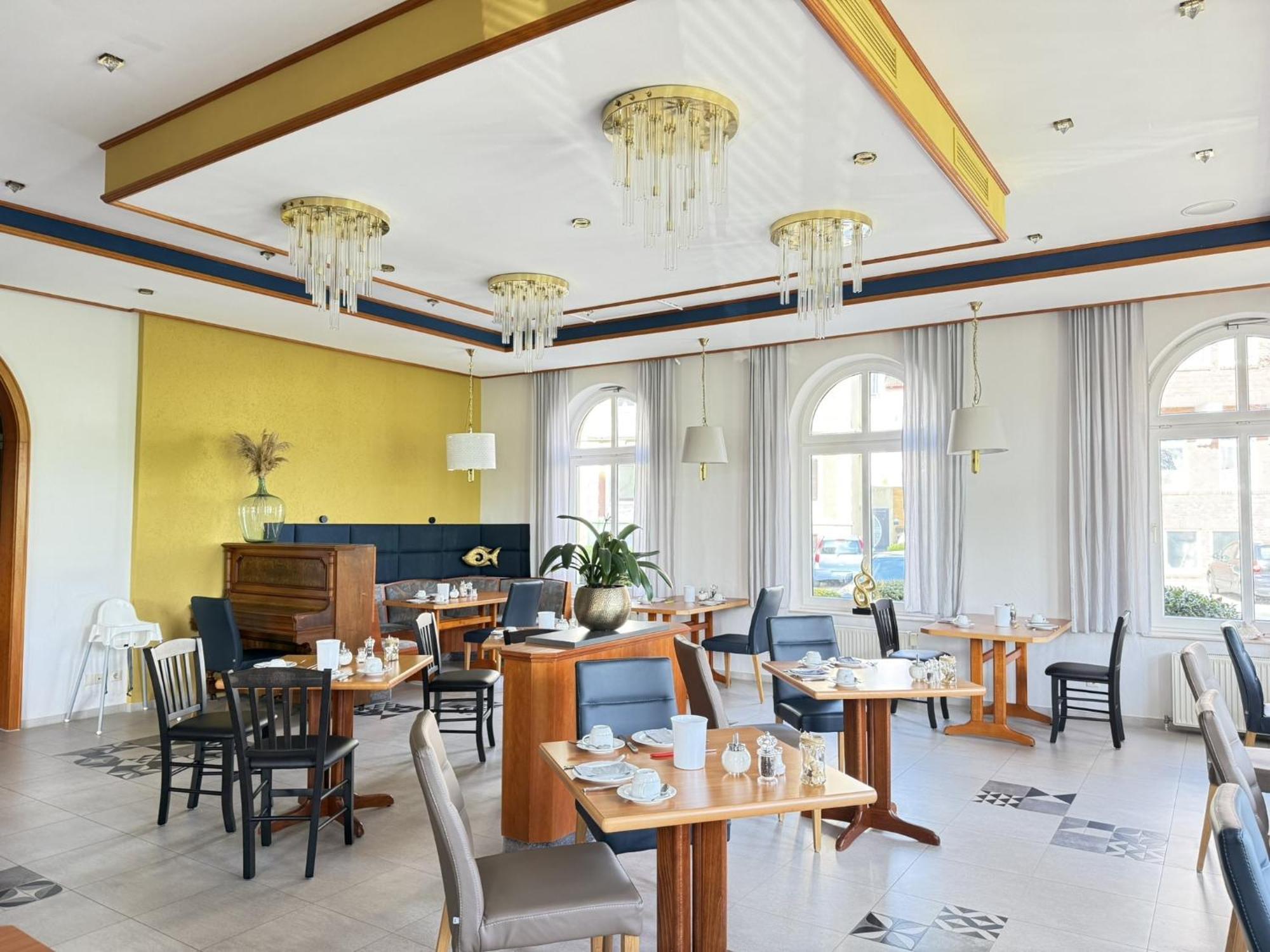 Seehotel Neue Liebe Куксхавен Екстериор снимка