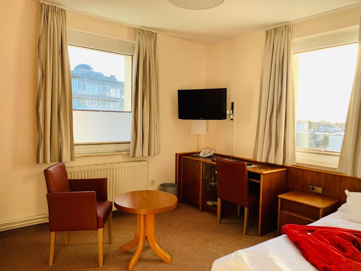 Seehotel Neue Liebe Куксхавен Екстериор снимка