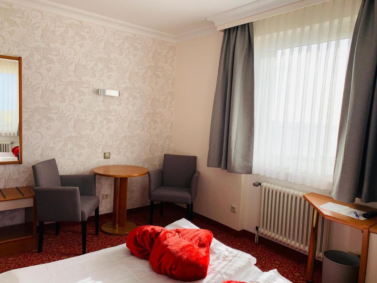 Seehotel Neue Liebe Куксхавен Екстериор снимка