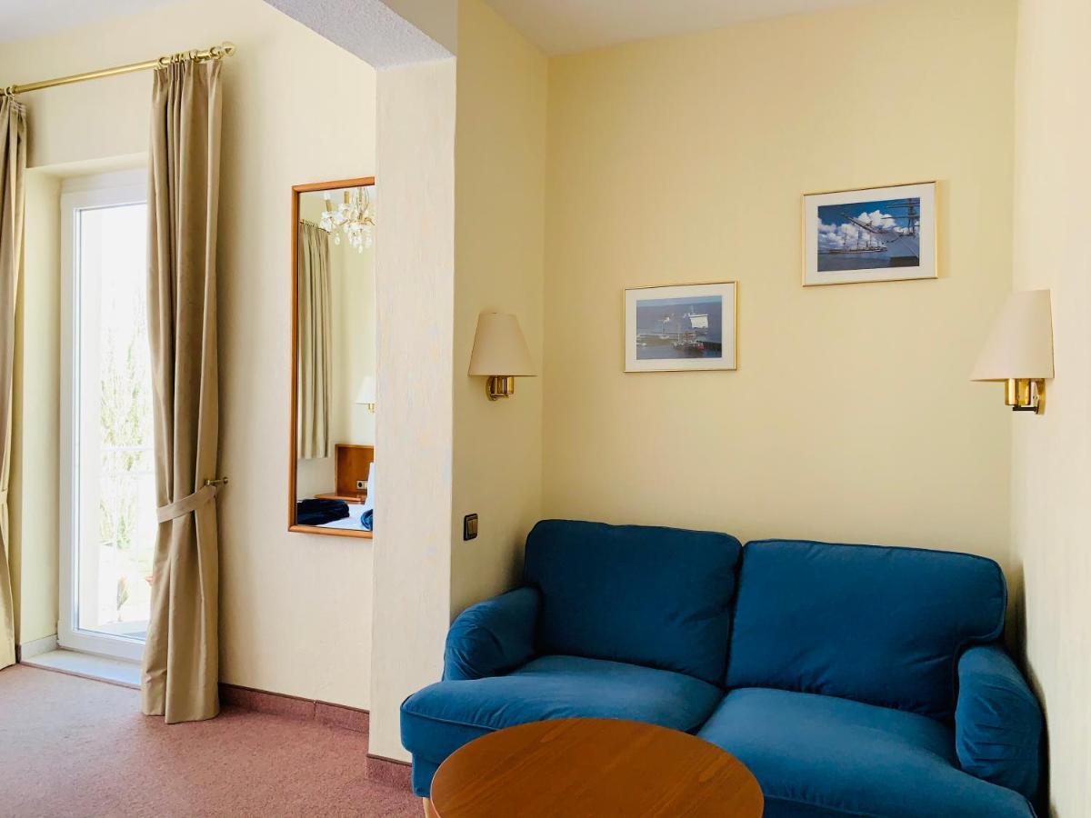 Seehotel Neue Liebe Куксхавен Екстериор снимка
