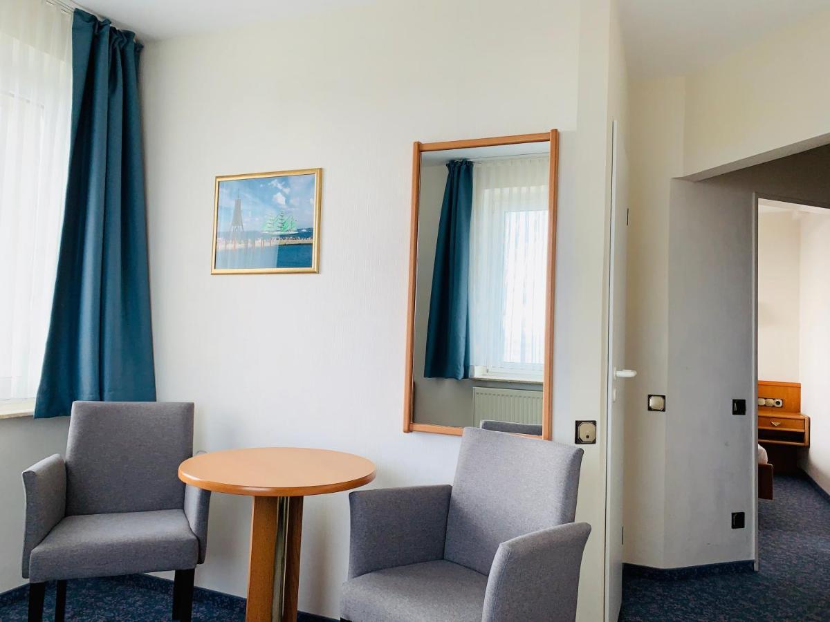 Seehotel Neue Liebe Куксхавен Екстериор снимка